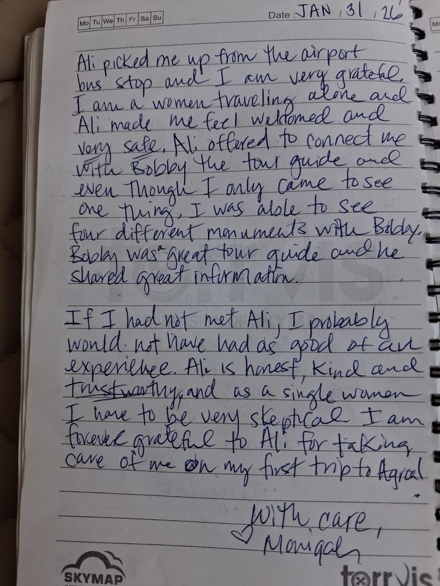 Handwritten review from Monica, solo traveller
